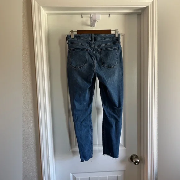 Old Navy Mid-Rise Rockstar Skinny Jeans - Picture 2 of 6